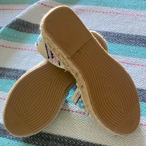 NWOT embroidered espadrilles for your little lady💕🤍💙 cute & comfy! See pic: - Picture 4 of 11